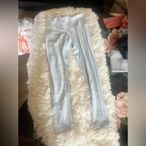 aritzia TnAction blue leggings